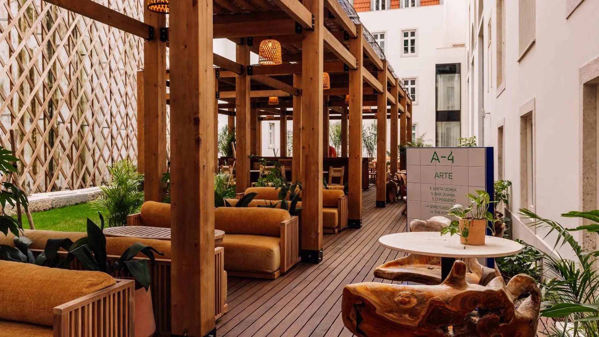 Locke De Santa Joana Hotel Lisbon Portugal